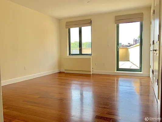 Rented by Oxford Property Group | media 22