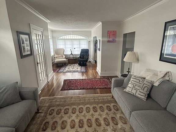4th image of 260 Fair Oaks Ave
