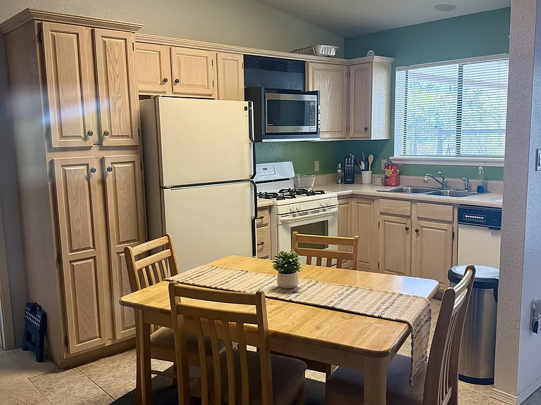 109 Mimbres Rd — Photo 17