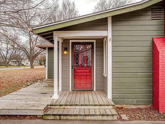 4th image of 406 Bellevue Dr