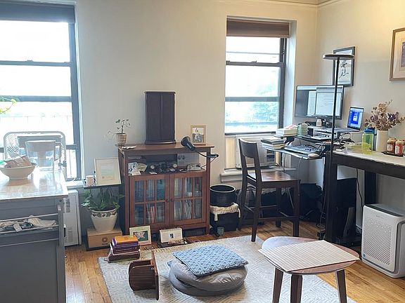 3rd image of 1531 York Ave APT 2C