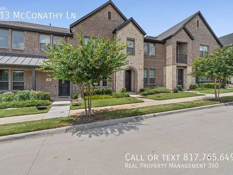 313 McConathy Way — Photo 1