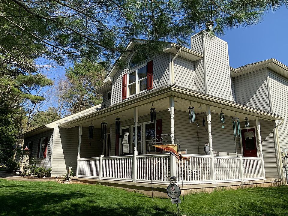 1st image of 40 Robin Dr