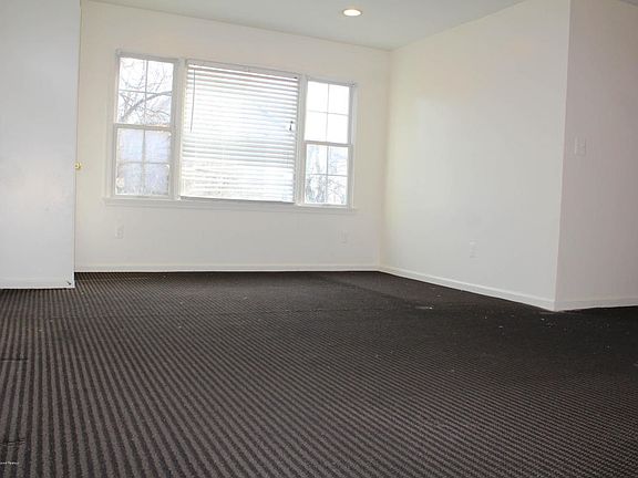 3rd image of 35 8th St