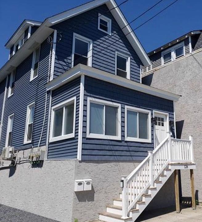1st image of 126 N Portland Ave APT 1