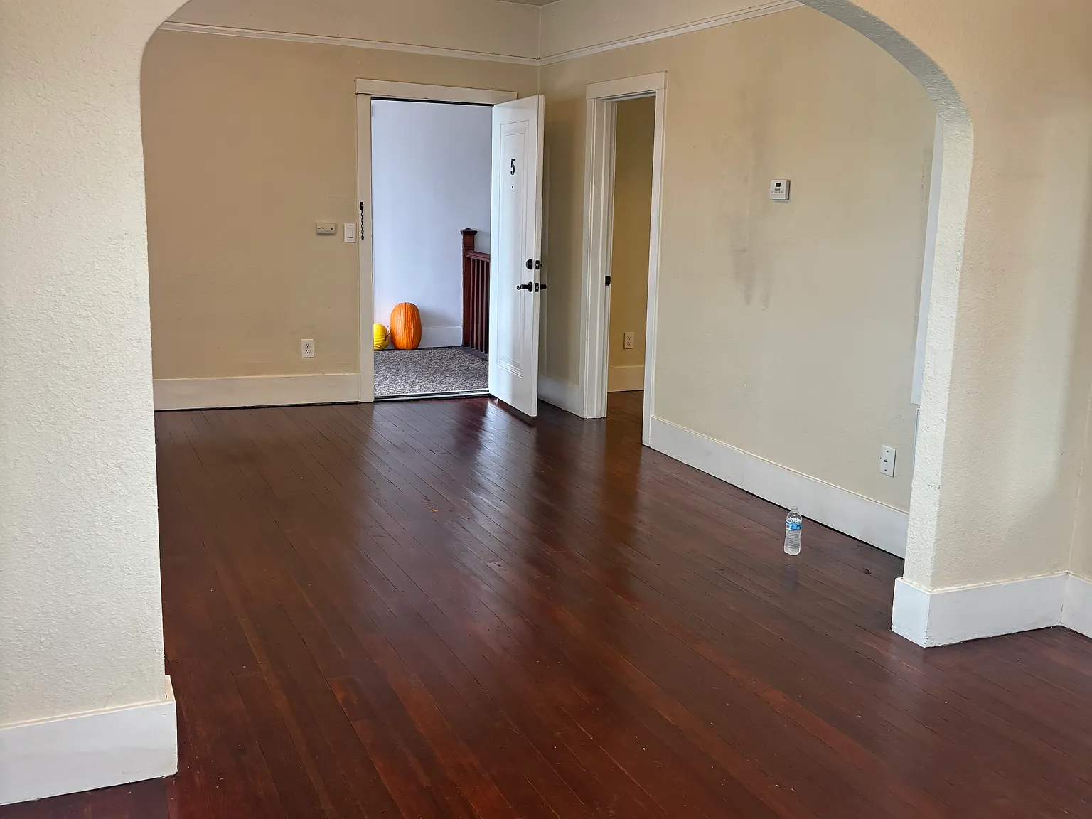 1 bed, 750 sqft, $1,500 — Photo 3