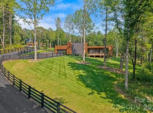 78 Manchester Way, Mills River, NC 28759