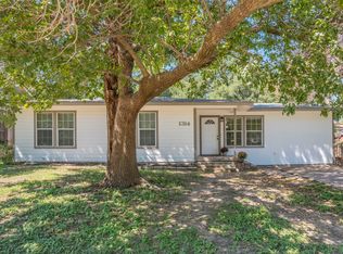 1314 S Lamar St, Weatherford, TX 76086