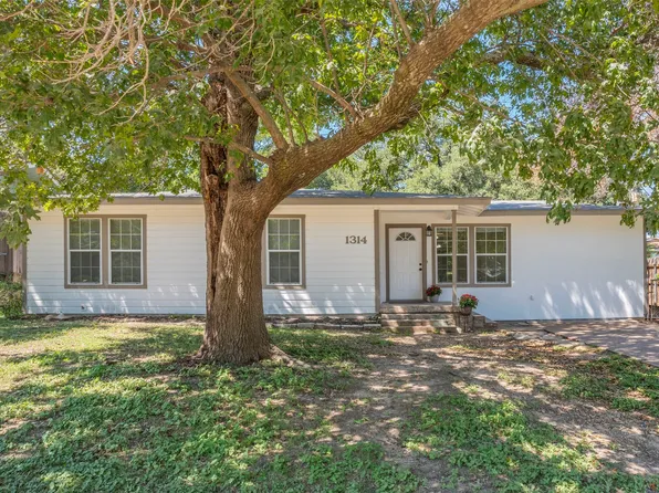 1314 S Lamar St, Weatherford, TX 76086