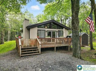 512 Old Stage Rd, Albrightsville, PA 18210