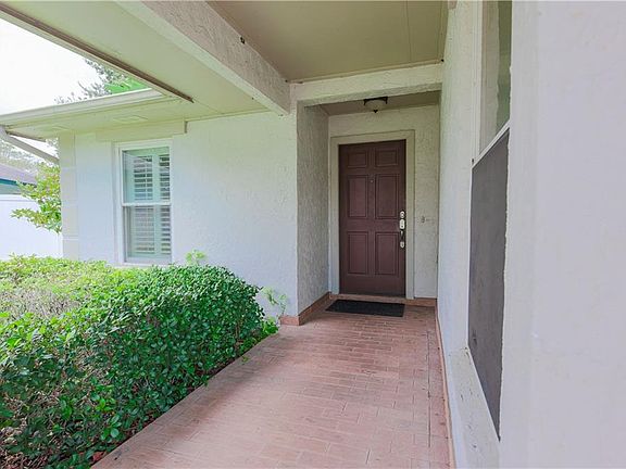 2nd image of 1023 Sugarberry Trl