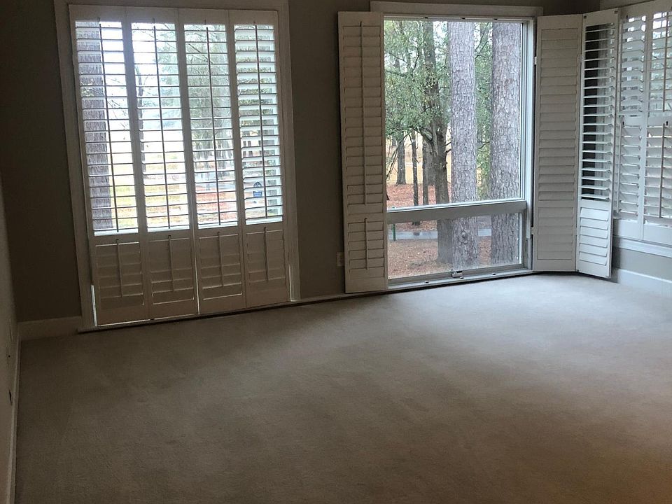 2nd image of 411 Southbridge Blvd