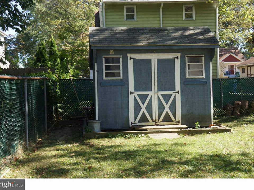 2nd image of 439 Central Ave