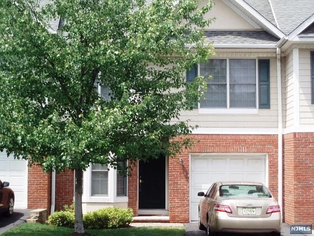 1st image of 448 4th Ave #448