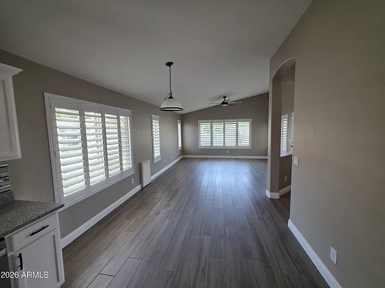 2442 E Nathan Way — Photo 23
