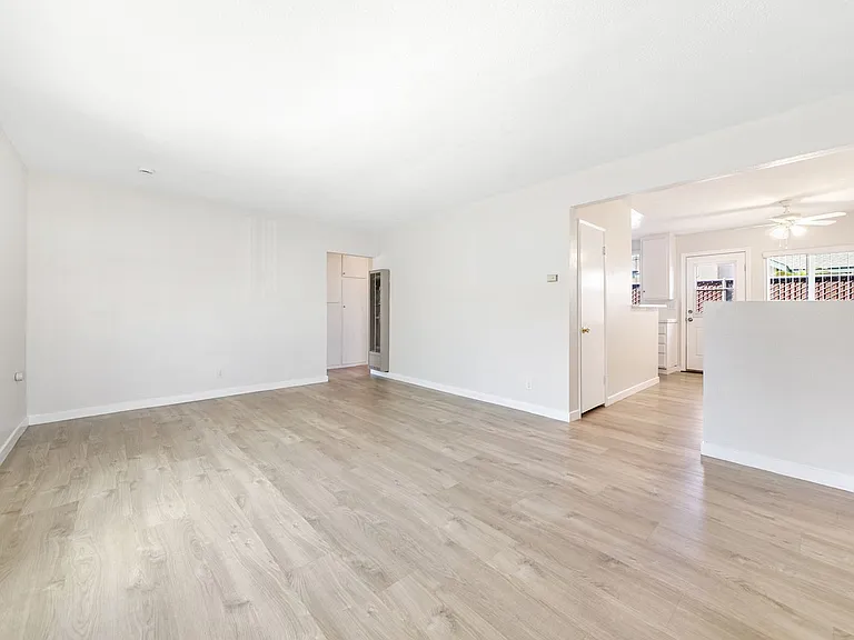 2222 248th St — Photo 12