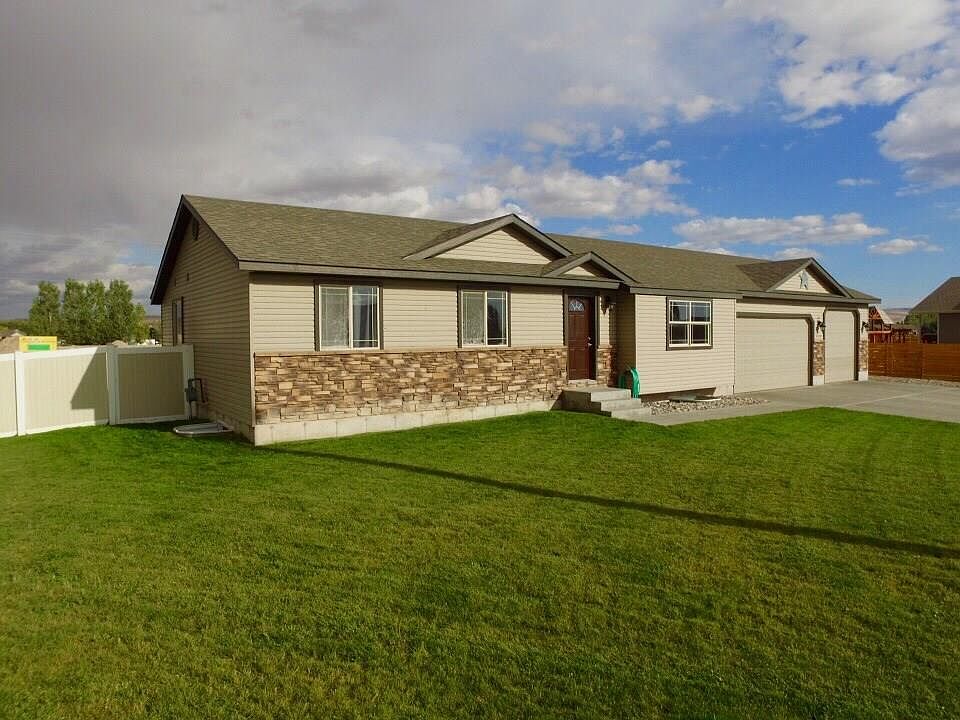 1st image of 1578 N Richland Cir
