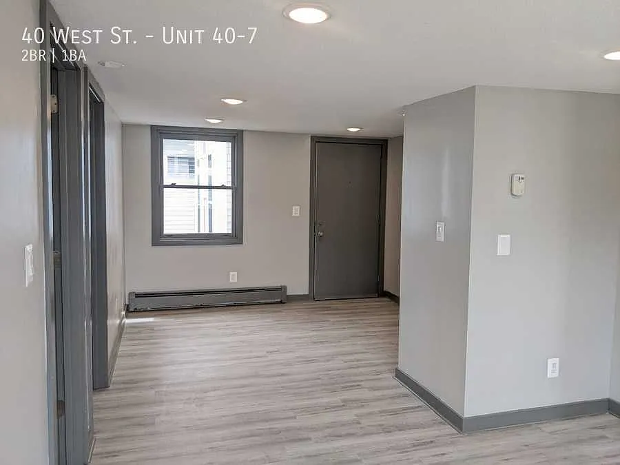 2 bed, 735 sqft, $1,800 — Photo 3