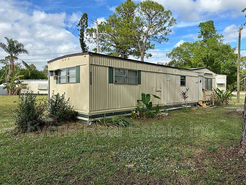 1st image of 2268 Carlisle Ln