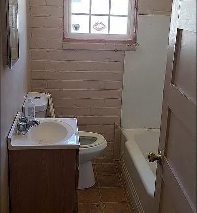 2nd image of 3561 Thorpe St #3563