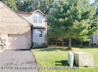 21 Atrium Way, Manalapan, NJ 07726