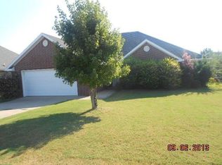 703 Glasgow Ln, Bentonville, AR 72712