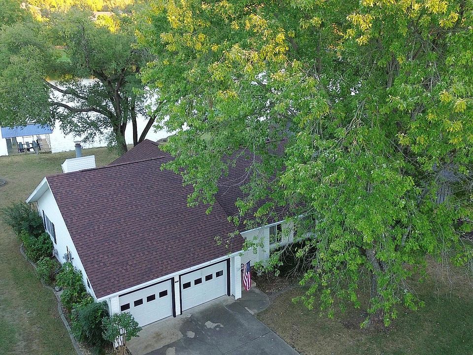 1st image of 628 Parnell Drive