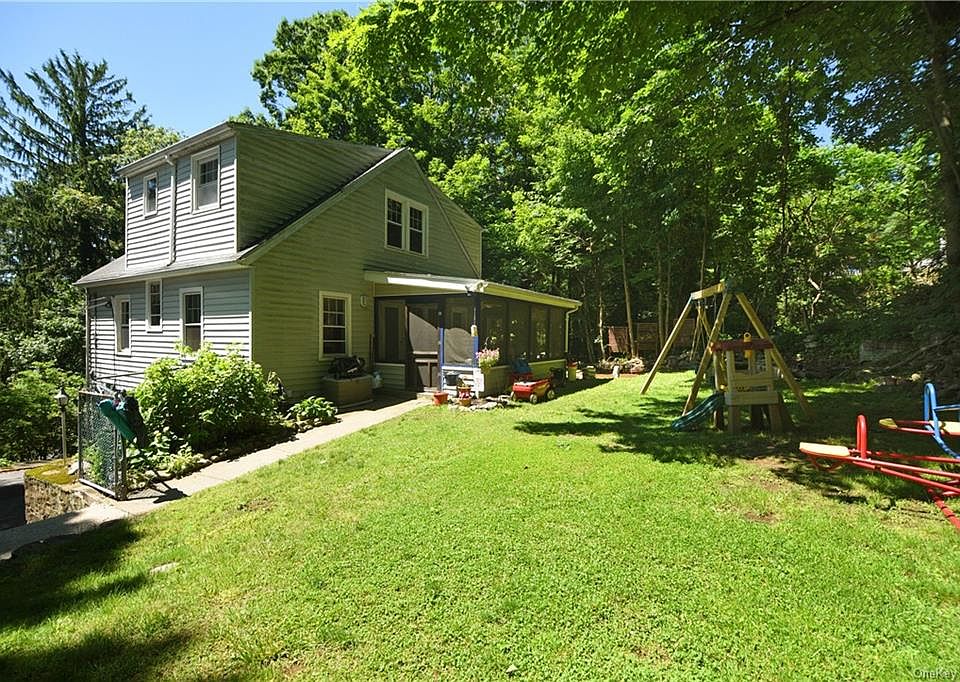 8 Lakeview Terrace, Amawalk, NY 10501 Zillow