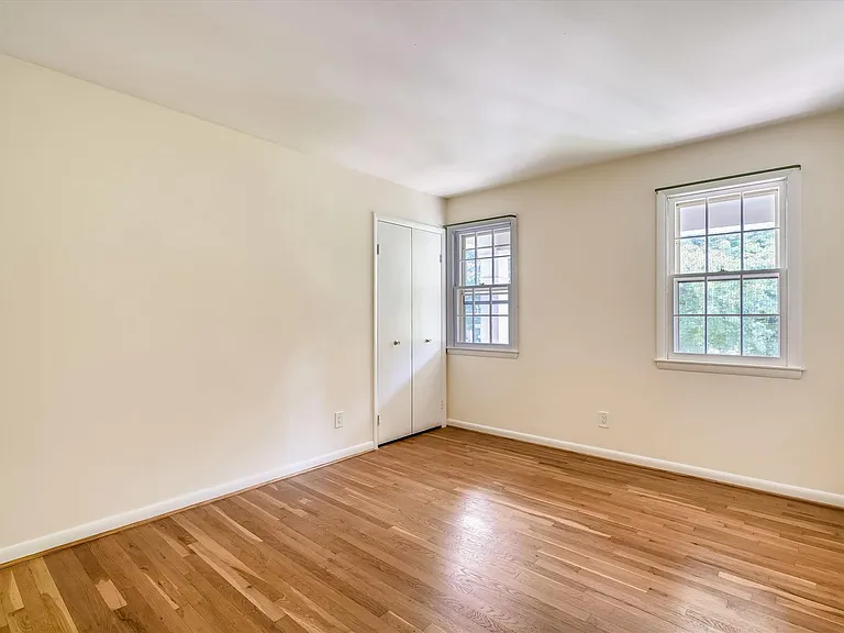 11200 Powder Horn Dr — Photo 31