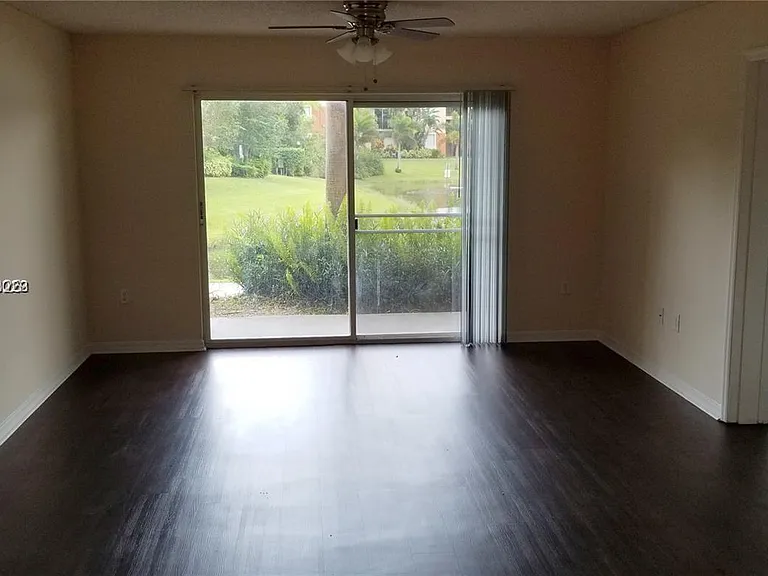4191 N Haverhill Rd #403 — Photo 1