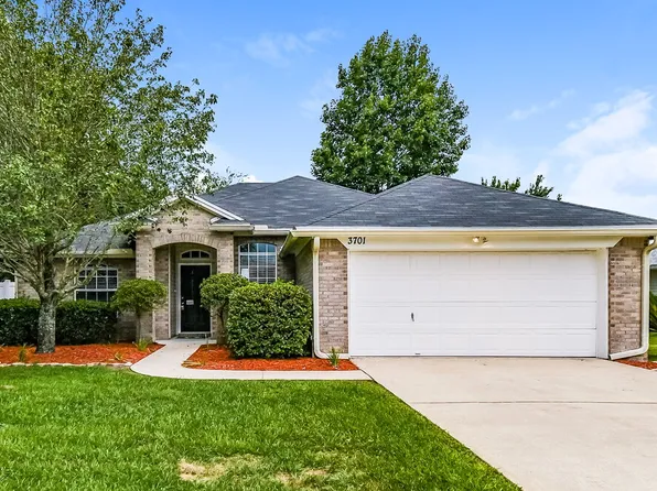 3701 Woodbriar Dr, Orange Park, FL 32073