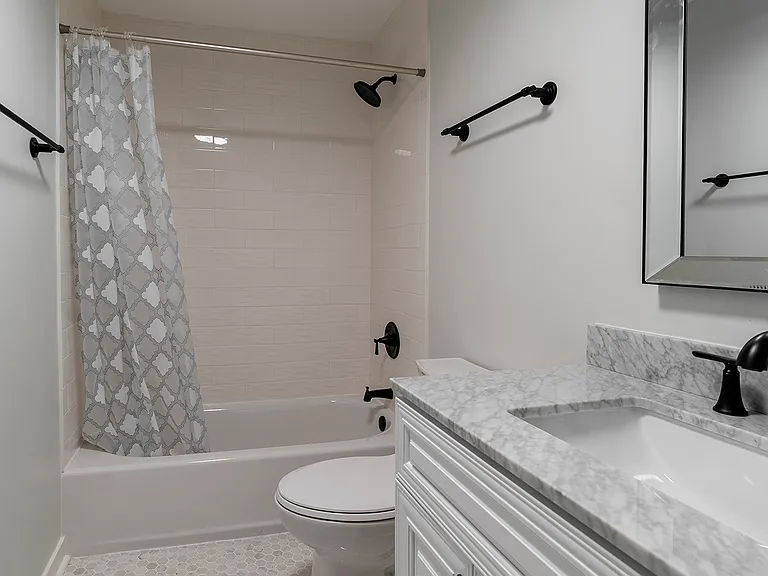 77 Joy St #77 — Photo 9