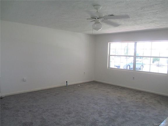 3rd image of 27 New York Blvd