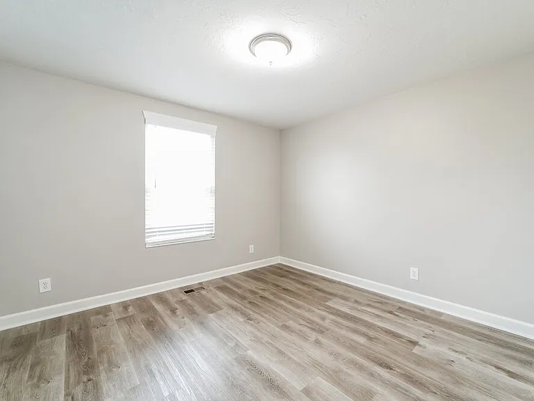 10318 S Leilani Dr — Photo 11