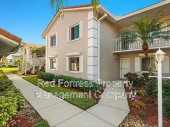 6700 Dennis Cir #A-103, Naples, FL 34104