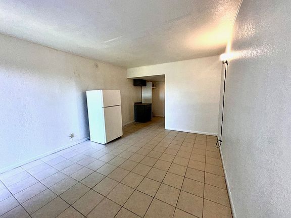 5th image of 605 N Gray St #235