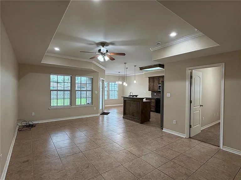 6905 Aaron Dr — Photo 5