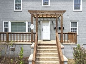 1106 Garner Rd
