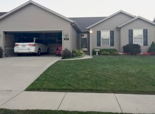 1931 Rambling Rose Ln, Mishawaka, IN 46544