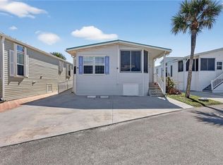 2115 Nettles Blvd, Jensen Beach, FL 34957