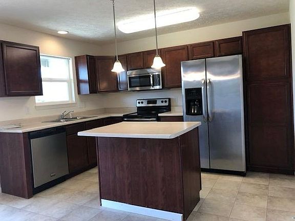 3rd image of 5338 Wilmington Cir