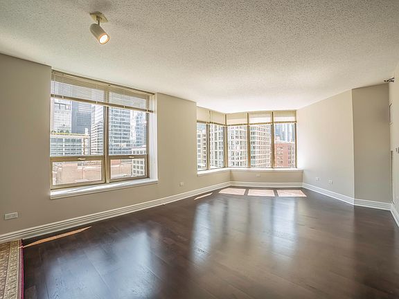 2nd image of 400 N Lasalle St APT 904