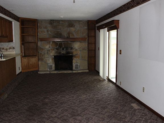 3rd image of 4123 Monticello Dr