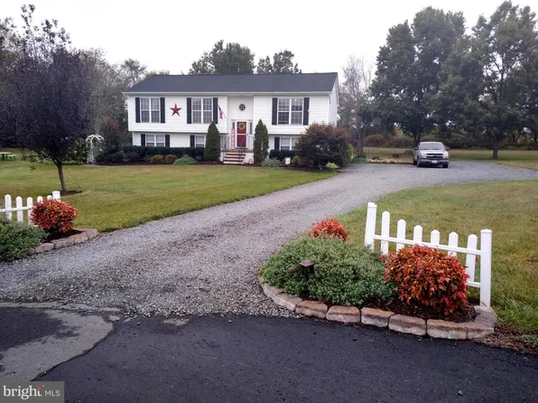 10878 Rugby Dr, Bealeton, VA 22712