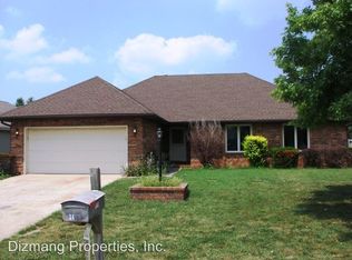 3443 W Tracy Ct, Springfield, MO 65807