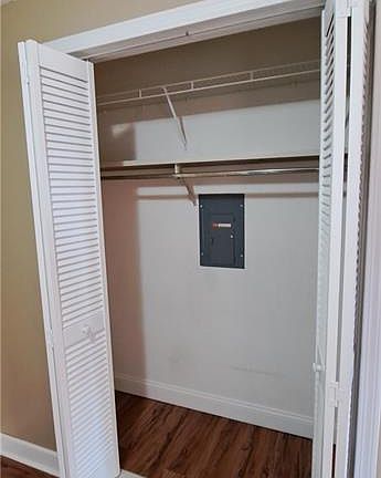 4th image of 38 Cowesett Ave APT 23