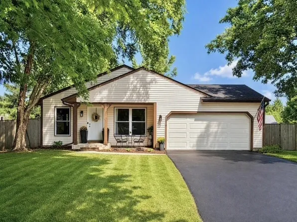 347 Danbury Dr, Naperville, IL 60565
