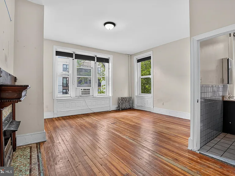4011 Pine St — Photo 16