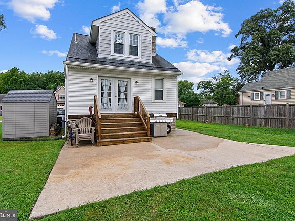 5th image of 8627 Quentin Ave