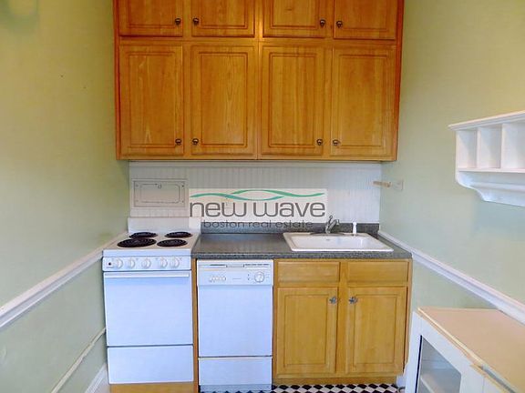 3rd image of 1085 Boylston St #45
